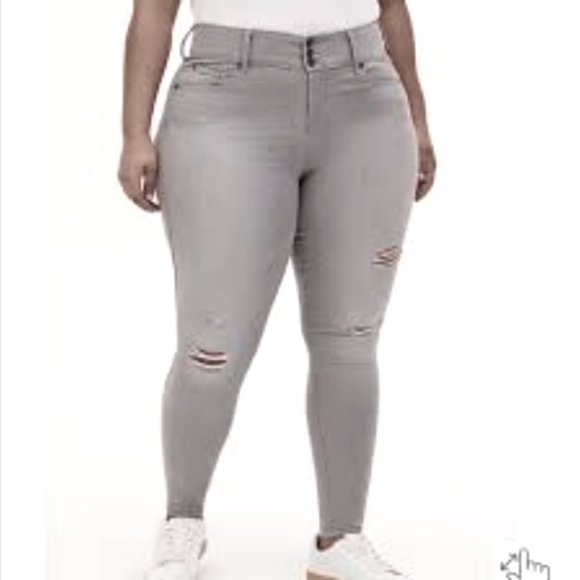 torrid Denim - 3/$25🎄Torrid Bombshell Skinny Jeggings in Gray 16R